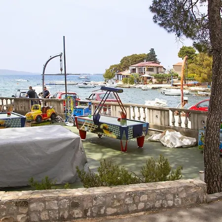 Beachfront Gaj - Happy