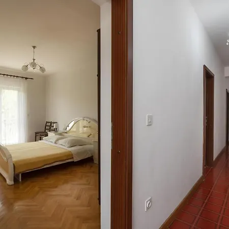Beachfront Gaj - Happy Apartment