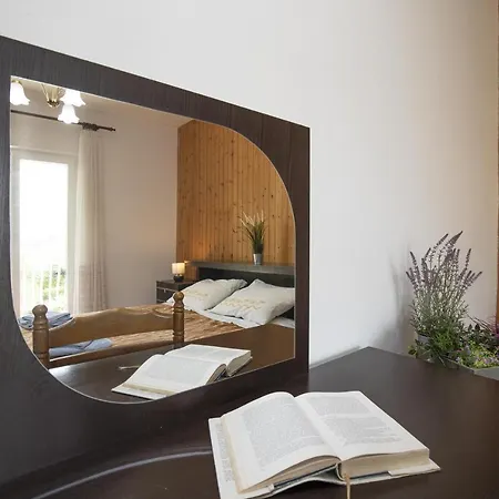 Beachfront Gaj - Happy Apartment