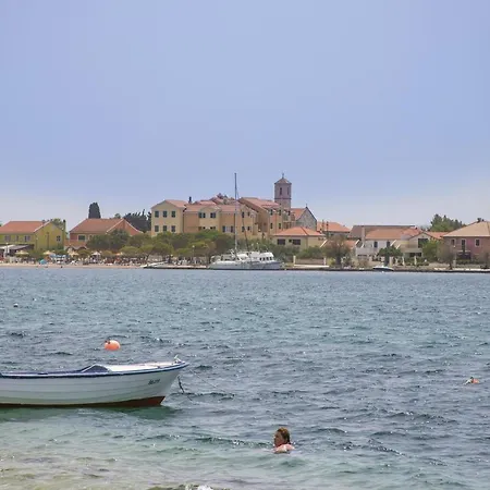 Beachfront Gaj - Happy Apartment Sibenik